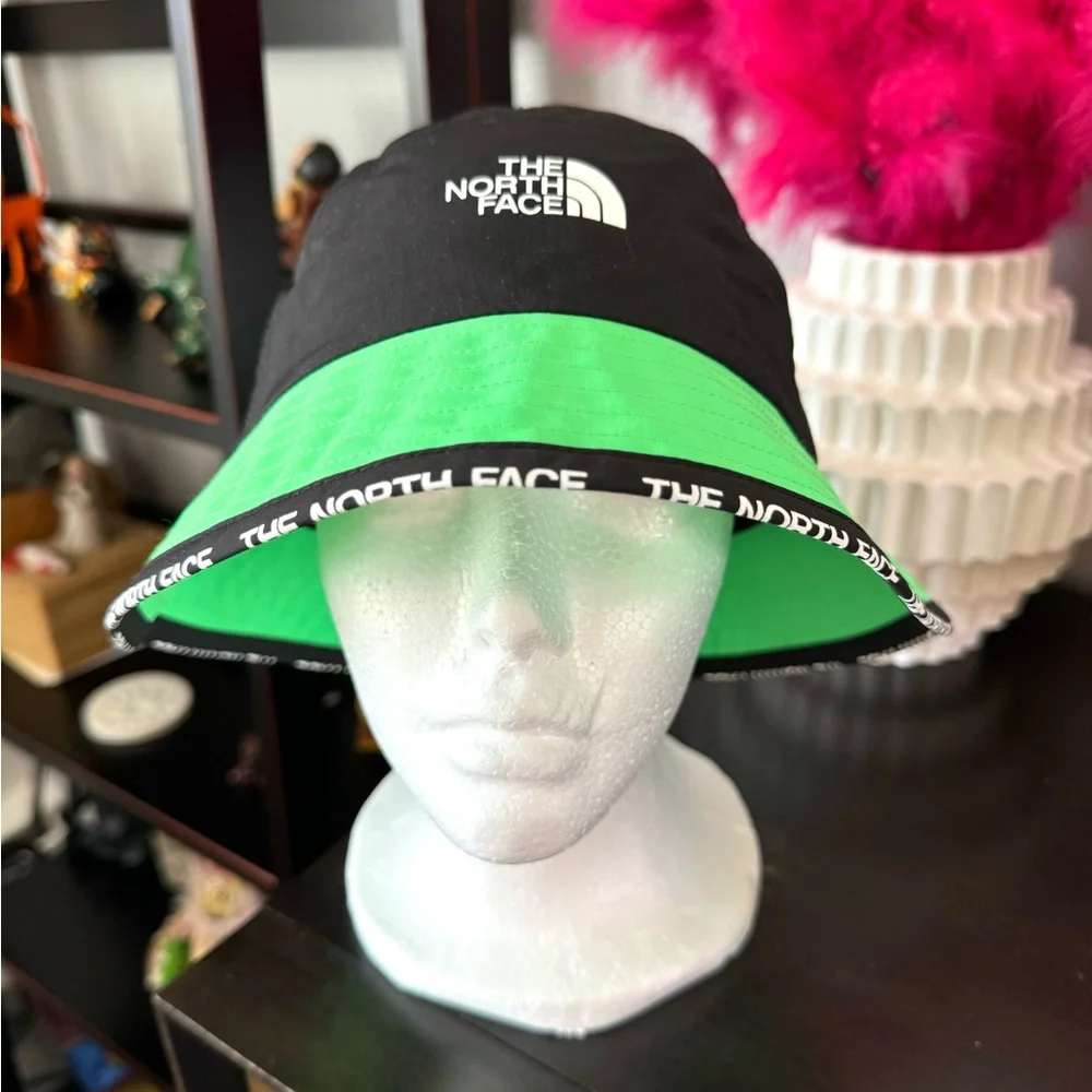 North Face Cypress Nylon Bucket Hat Chlorophyll Green